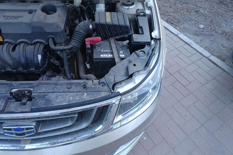 Used Geely Auto Vision 2016 1.5L Automatic Happiness Edition Engine Bay Left