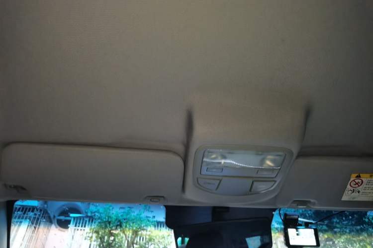 Used Geely Auto Vision 2016 1.5L Manual Happiness Edition Headliner