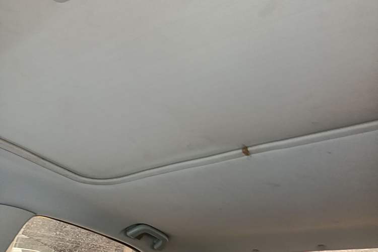 Used Geely Auto Vision 2016 1.5L Automatic Happiness Edition Headliner