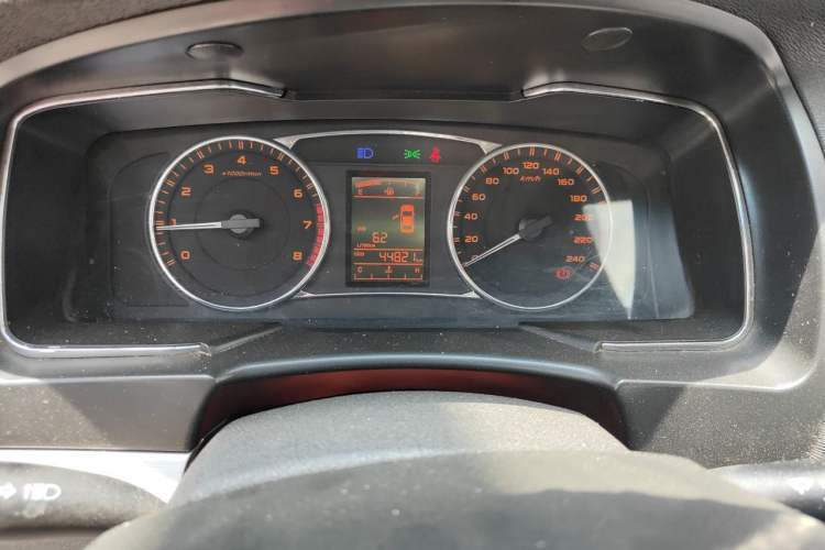 Used Geely Auto Vision 2016 1.5L Manual Happiness Edition Odometer Close Up