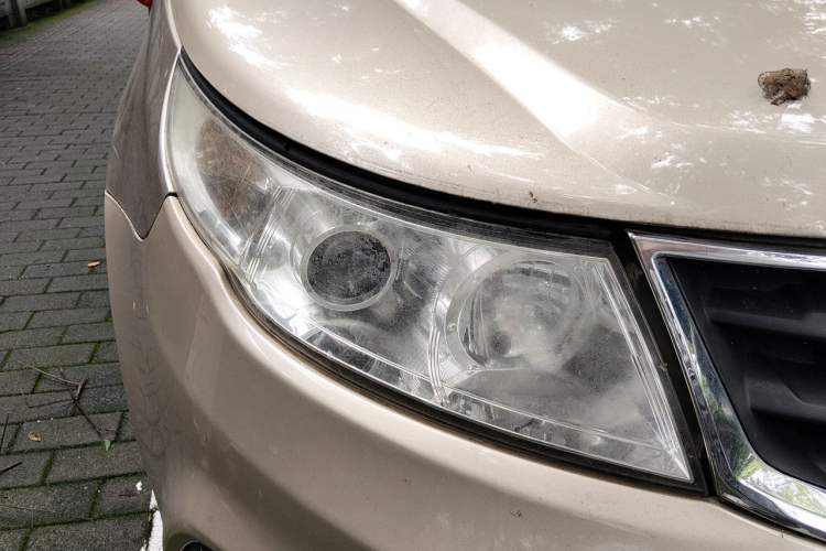 Used Geely Auto Vision 2016 1.3T Manual Happiness Edition Right Front Headlight