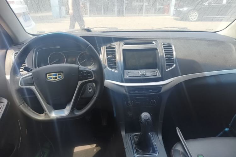 Used Geely Auto Vision 2017 1.5L Manual Happiness Edition Center Console