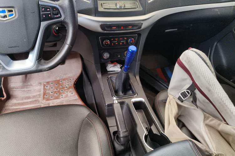 Used Geely Auto Vision 2017 1.5L Manual Happiness Edition Gear Lever