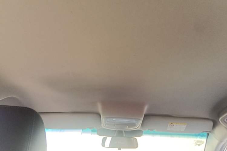 Used Geely Auto Vision 2017 1.5L Automatic Happiness Edition Headliner