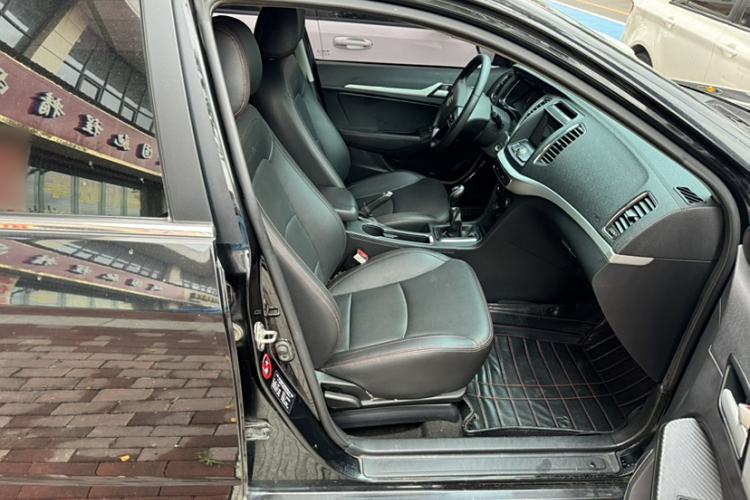 Used Geely Auto Vision 2017 1.5L Manual Happiness Edition Interior 7