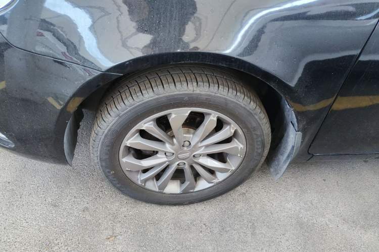 Used Geely Auto Vision 2017 1.5L Manual Happiness Edition Left Front Wheel Hub