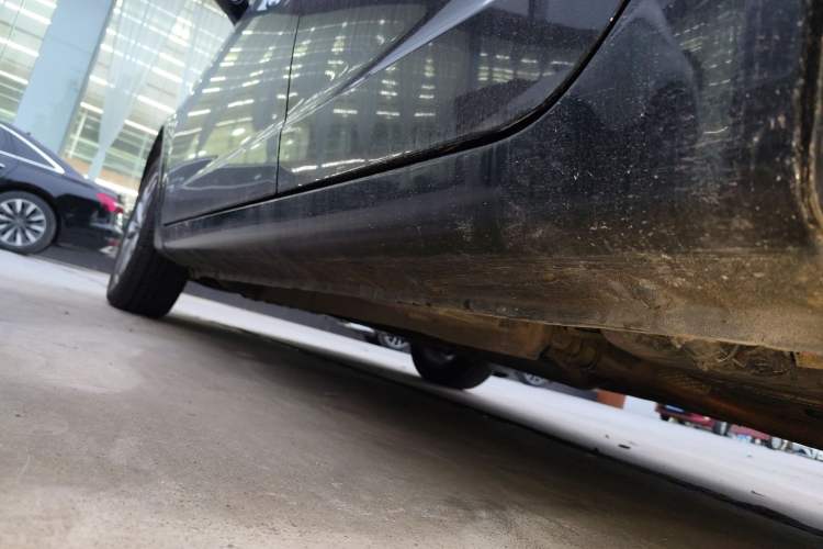 Used Geely Auto Vision 2017 1.5L Manual Happiness Edition Left Side Sill