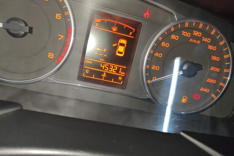 Used Geely Auto Vision 2017 1.5L Manual Happiness Edition Odometer Close Up