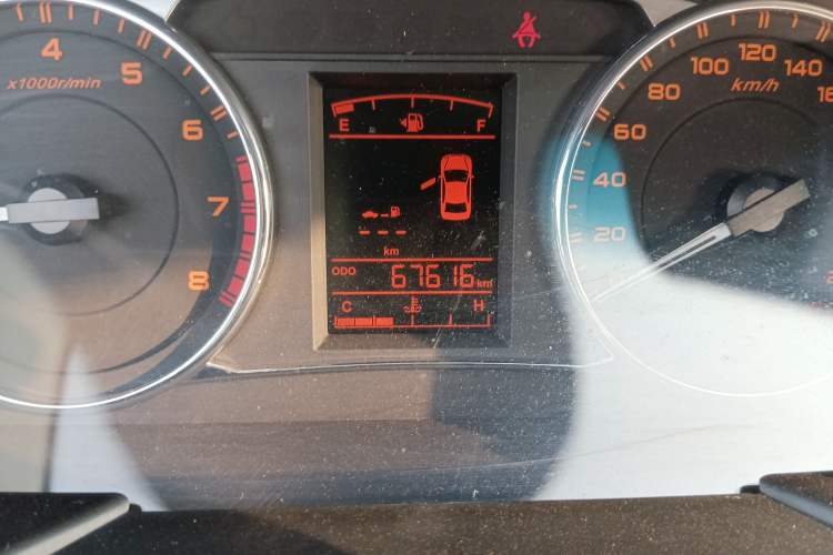 Used Geely Auto Vision 2017 1.5L Manual Happiness Edition Odometer Close Up
