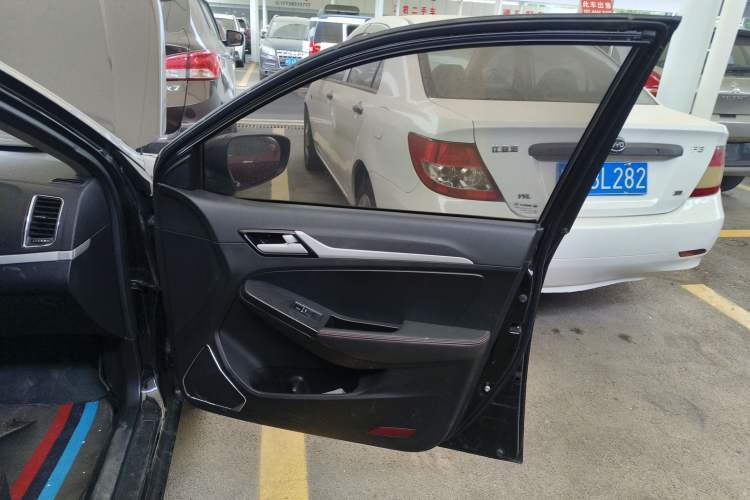 Used Geely Auto Vision 2017 1.5L Manual Happiness Edition Right Front Door Interior
