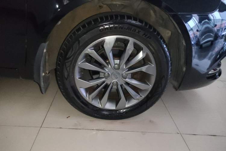Used Geely Auto Vision 2017 1.5L Manual Happiness Edition Right Front Wheel Hub
