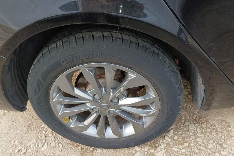 Used Geely Auto Vision 2017 1.5L Manual Happiness Edition Right Rear Wheel Hub