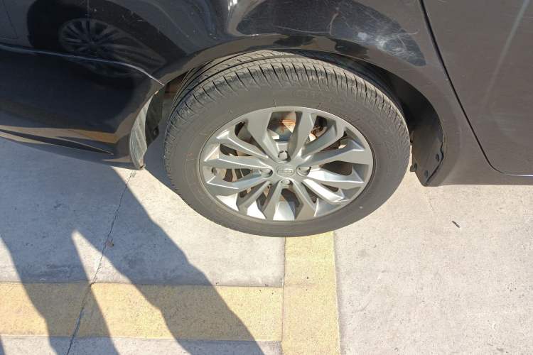 Used Geely Auto Vision 2017 1.5L Manual Happiness Edition Right Rear Wheel Hub