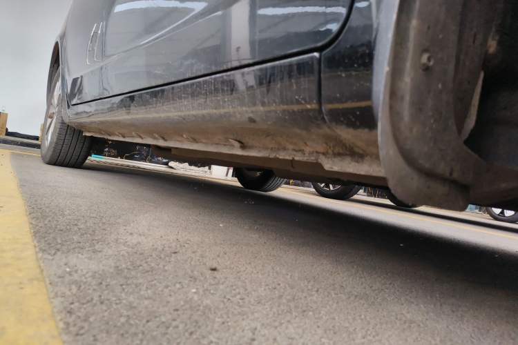 Used Geely Auto Vision 2017 1.5L Manual Happiness Edition Right Side Sill