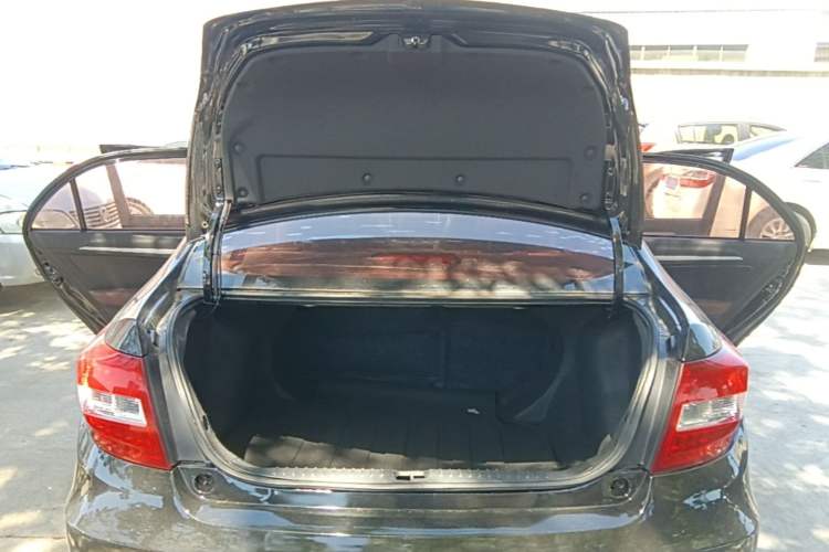Used Geely Auto Vision 2017 1.5L Automatic Happiness Edition Trunk