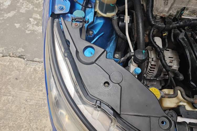Used Geely Auto Vision 2017 1.5L Automatic Happiness Edition Engine Bay Right