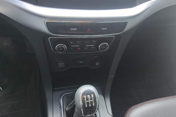 Used Geely Auto Vision 2017 1.5L Manual Happiness Edition Audio And AC Panel