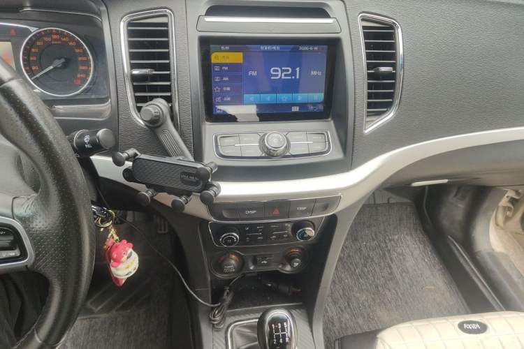Used Geely Auto Vision 2017 1.5L Manual Happiness Edition Audio And AC Panel