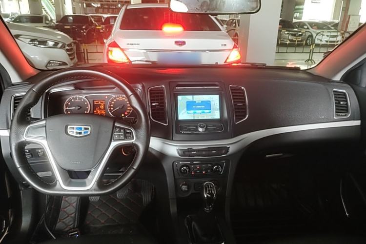 Used Geely Auto Vision 2017 1.5L Manual Happiness Edition Center Console