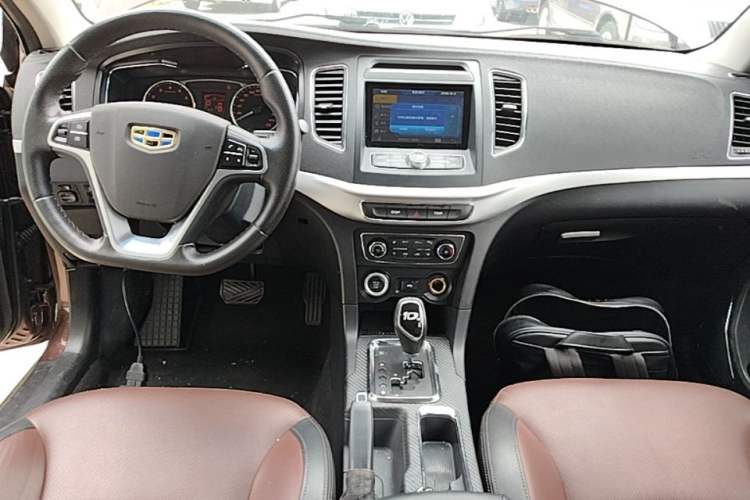 Used Geely Auto Vision 2017 1.5L Automatic Happiness Edition Center Console