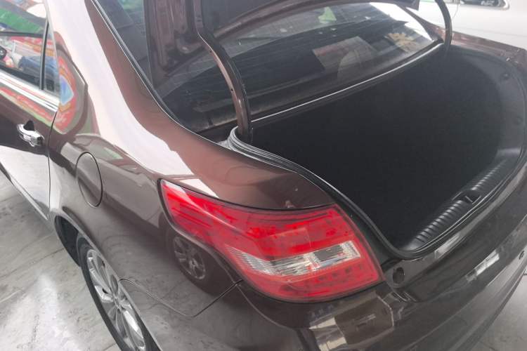 Used Geely Auto Vision 2017 1.5L Manual Happiness Edition Exterior 2
