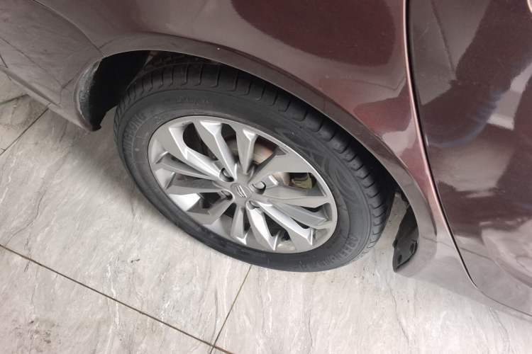 Used Geely Auto Vision 2017 1.5L Manual Happiness Edition Exterior 5