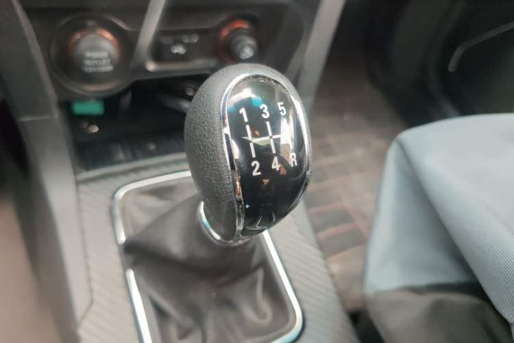 Used Geely Auto Vision 2017 1.5L Manual Happiness Edition Gear Lever