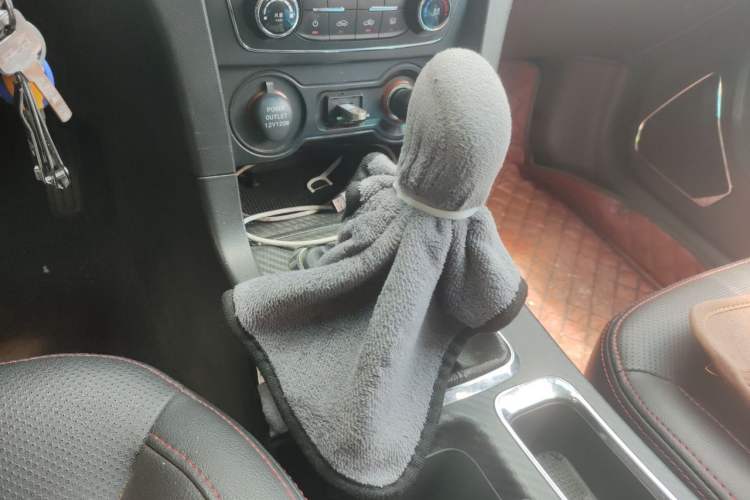 Used Geely Auto Vision 2017 1.5L Manual Happiness Edition Gear Lever
