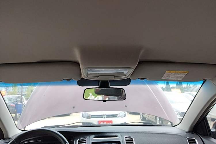 Used Geely Auto Vision 2017 1.5L Automatic Happiness Edition Headliner