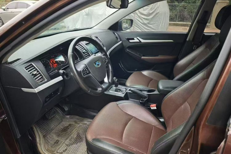 Used Geely Auto Vision 2017 1.5L Automatic Happiness Edition Interior 3
