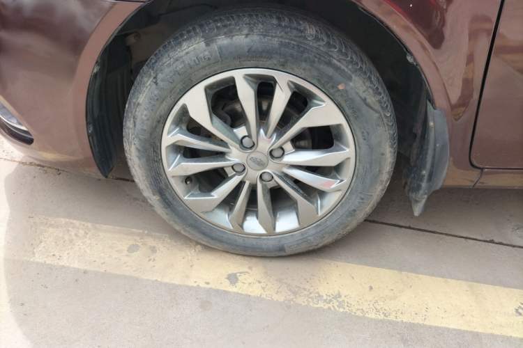 Used Geely Auto Vision 2017 1.5L Automatic Happiness Edition Left Front Wheel Hub