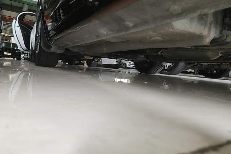 Used Geely Auto Vision 2017 1.5L Manual Happiness Edition Left Side Sill