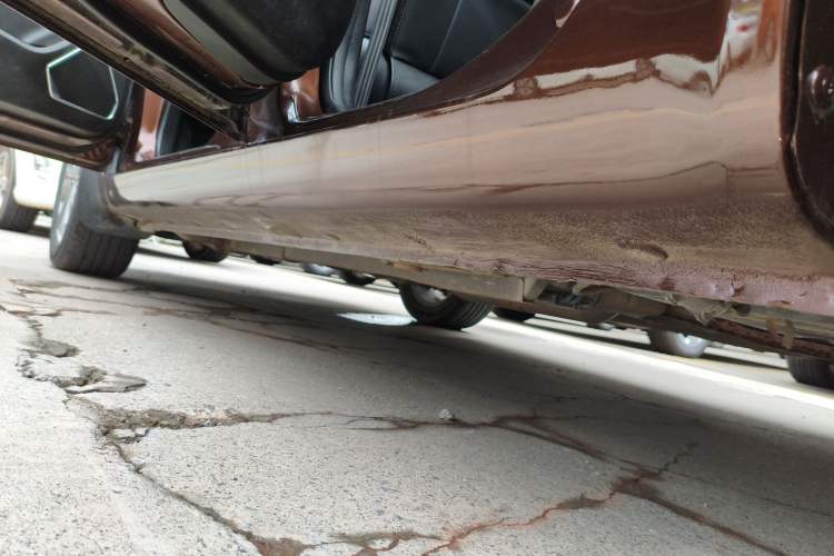 Used Geely Auto Vision 2017 1.5L Automatic Happiness Edition Left Side Sill