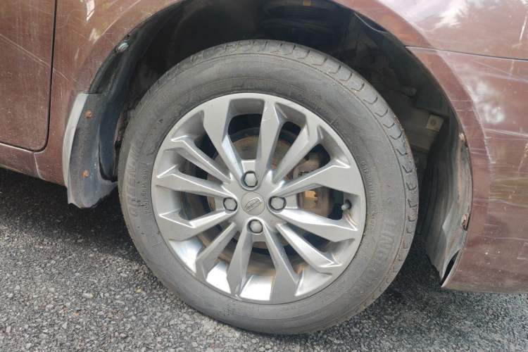 Used Geely Auto Vision 2017 1.5L Automatic Happiness Edition Right Front Wheel Hub