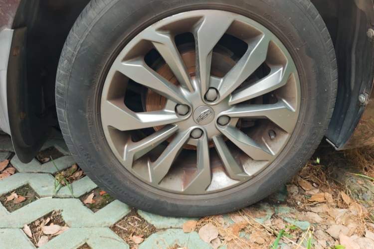 Used Geely Auto Vision 2017 1.5L Manual Happiness Edition Right Front Wheel Hub