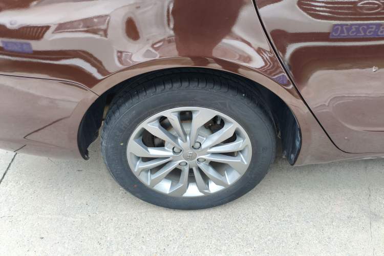 Used Geely Auto Vision 2017 1.5L Automatic Happiness Edition Right Rear Wheel Hub