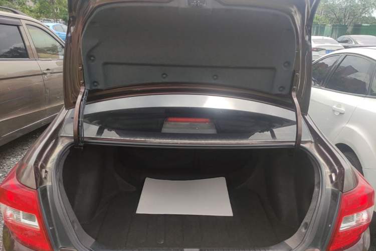 Used Geely Auto Vision 2017 1.5L Automatic Happiness Edition Trunk