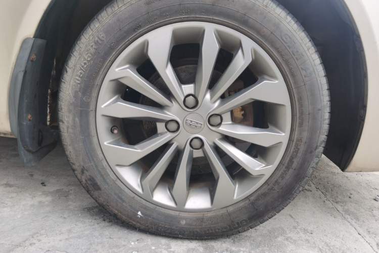 Used Geely Auto Vision 2017 1.5L Automatic Happiness Edition Right Front Wheel Hub