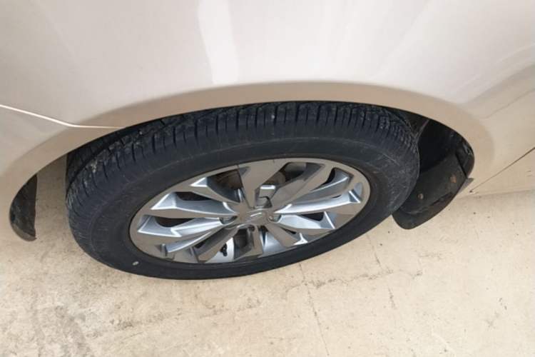 Used Geely Auto Vision 2017 1.5L Manual Happiness Edition Left Front Wheel Hub