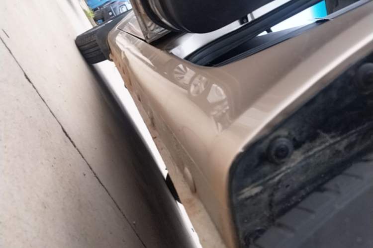 Used Geely Auto Vision 2017 1.5L Manual Happiness Edition Left Side Sill