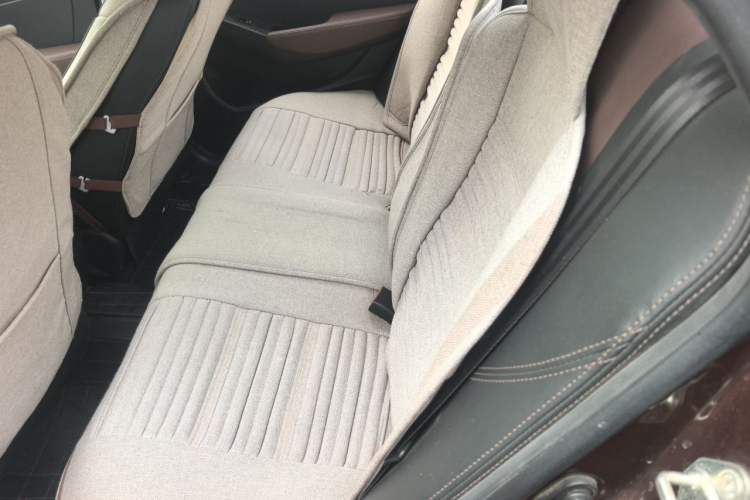 Used Geely Auto Vision 2017 1.5L Automatic Happiness Edition Left Rear Seat