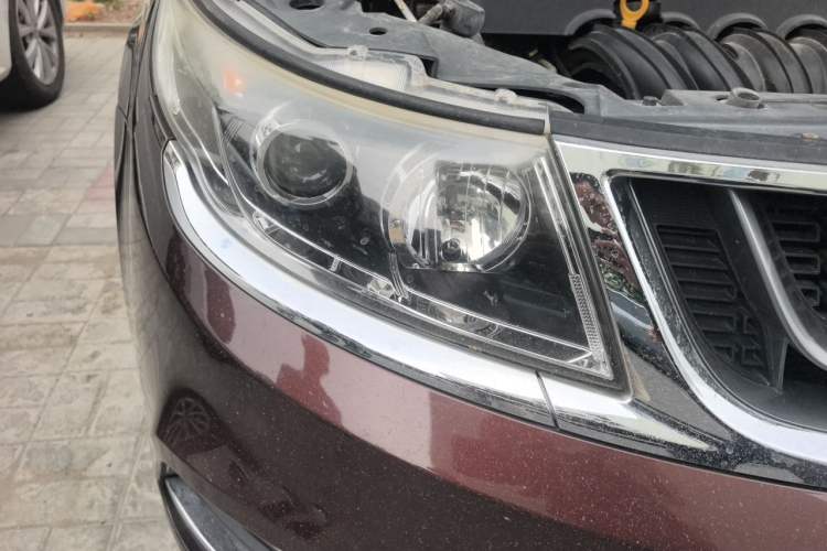 Used Geely Auto Vision 2017 1.5L Automatic Happiness Edition Right Front Headlight