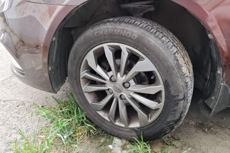 Used Geely Auto Vision 2017 1.5L Manual Happiness Edition Right Front Wheel Hub