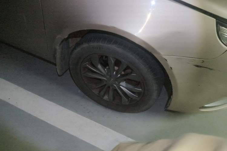 Used Geely Auto Vision 2017 1.5L Automatic Happiness Edition Right Front Wheel Hub