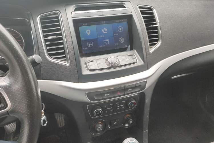 Used Geely Auto Vision 2017 1.5L Manual Happiness Edition Audio And AC Panel