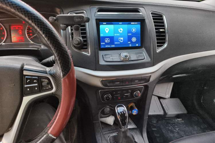 Used Geely Auto Vision 2017 1.5L Manual Happiness Edition Audio And AC Panel