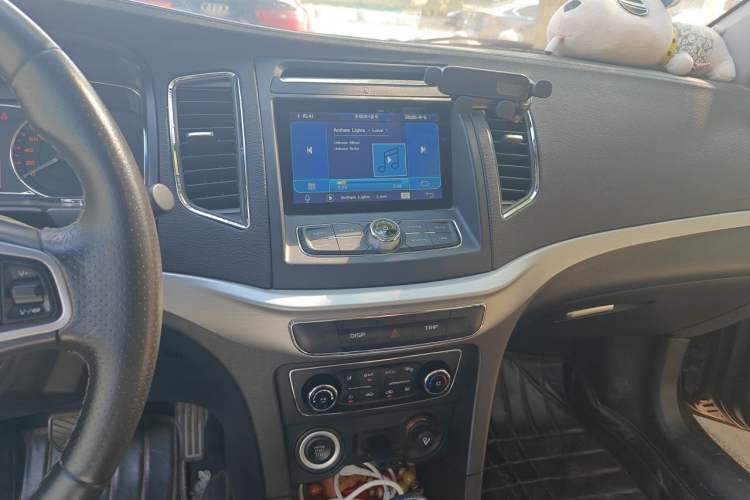 Used Geely Auto Vision 2017 1.5L Automatic Happiness Edition Audio And AC Panel