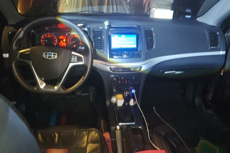 Used Geely Auto Vision 2017 1.5L Manual Happiness Edition Center Console