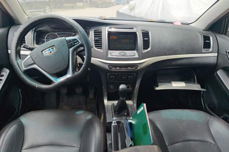 Used Geely Auto Vision 2017 1.5L Manual Happiness Edition Center Console