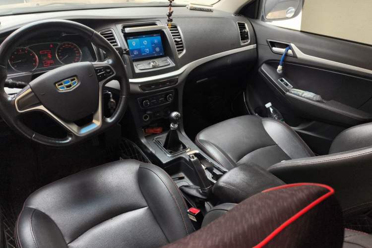 Used Geely Auto Vision 2017 1.5L Manual Happiness Edition Center Console